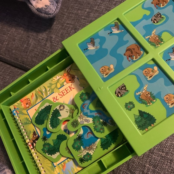 Smart Games Hide and Seek Mental Game for kids& adults, youth & elderly - Picture 2 of 5